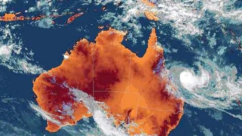 Cyclone Ului nears Queensland coast