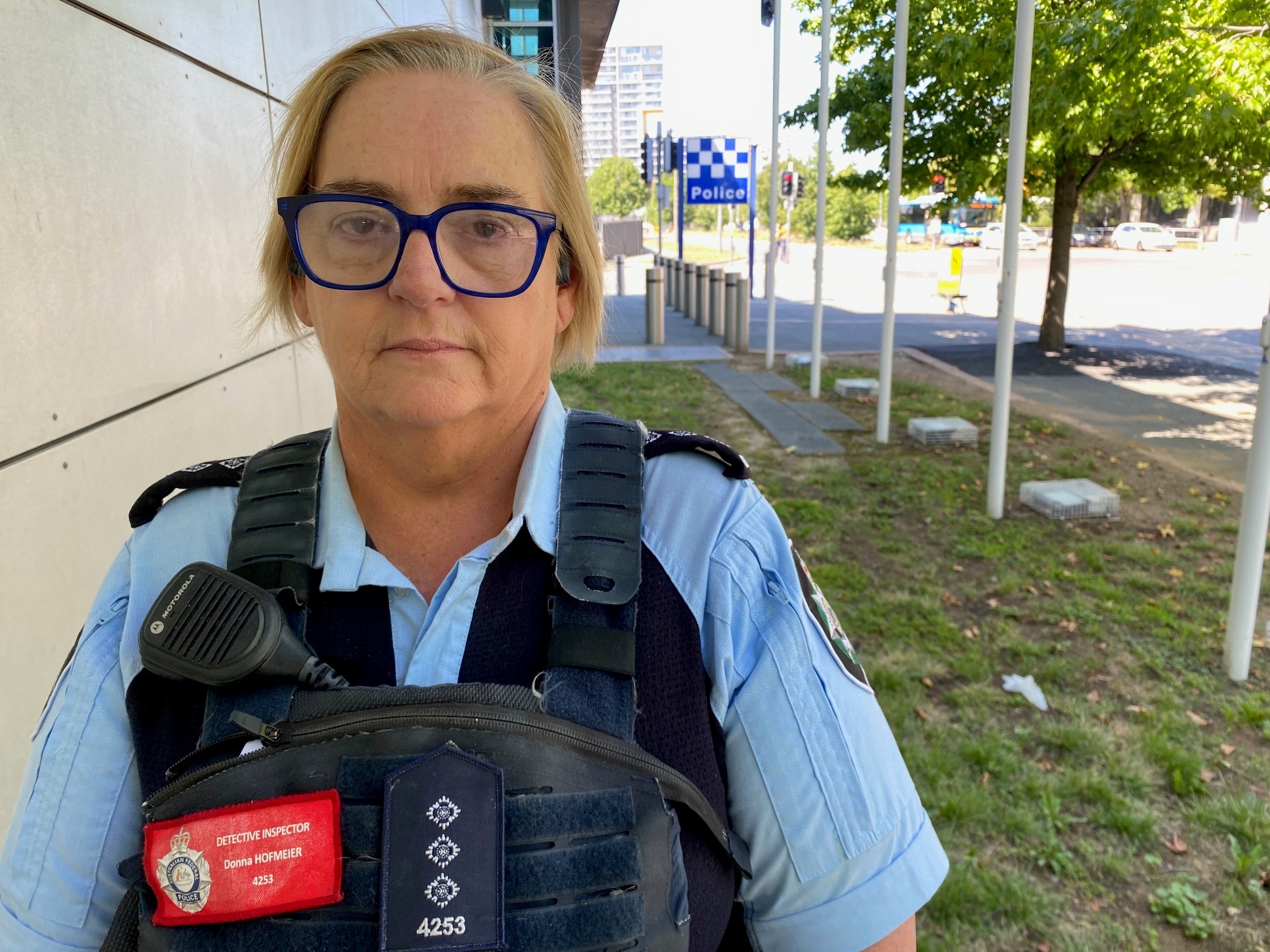 A police woman in uniform