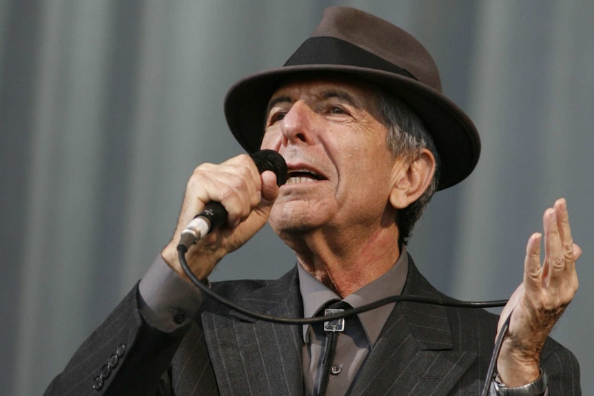 Leonard Cohen at Glastonbury 2008