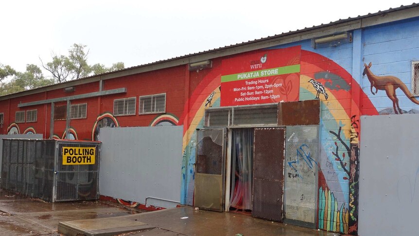 Polling booth in the APY Lands at the Pukatja Store.