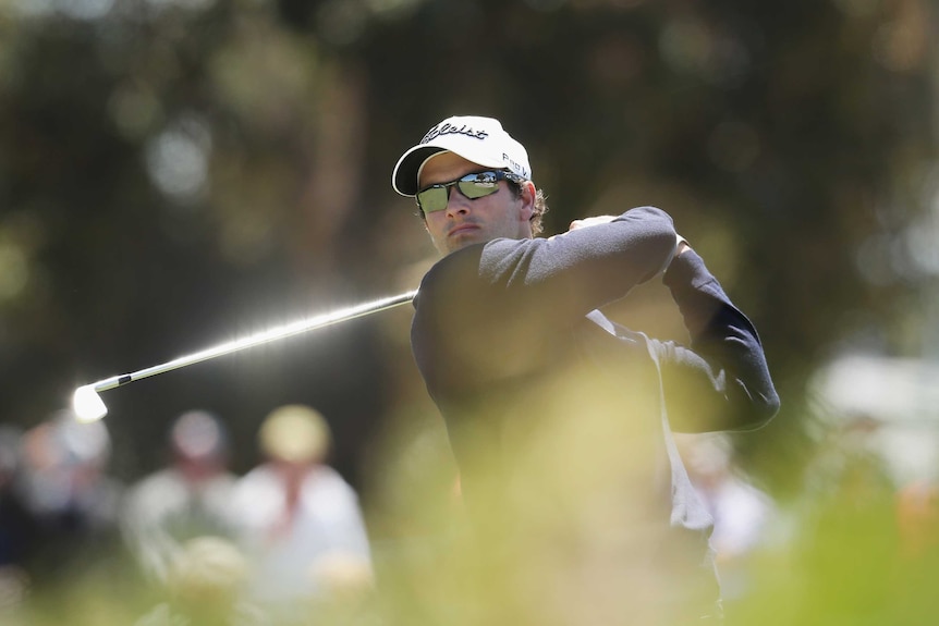 Scott sneaking up on Poulter