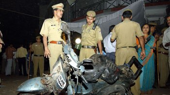 A series of bomb blasts has hit Indian capital New Delhi.