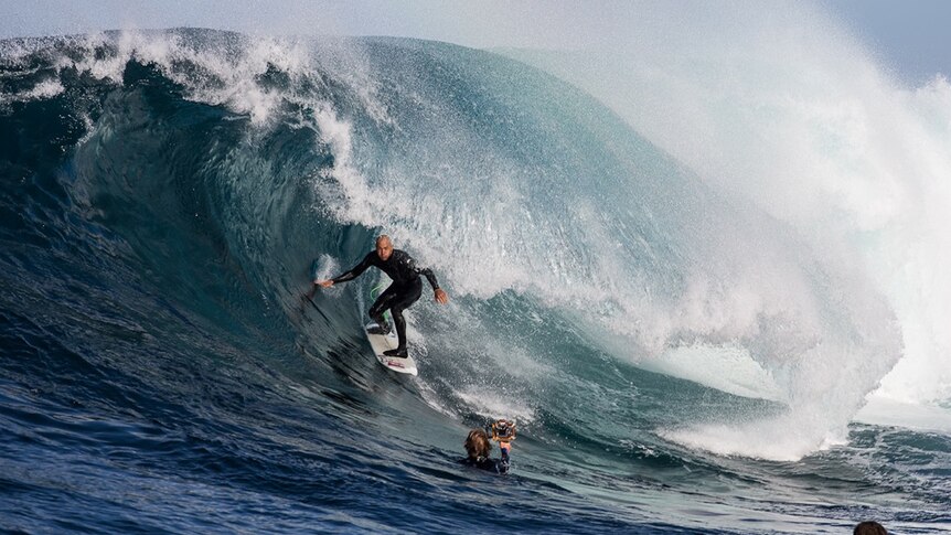 Kelly Slater surfing at Shipstern Bluff