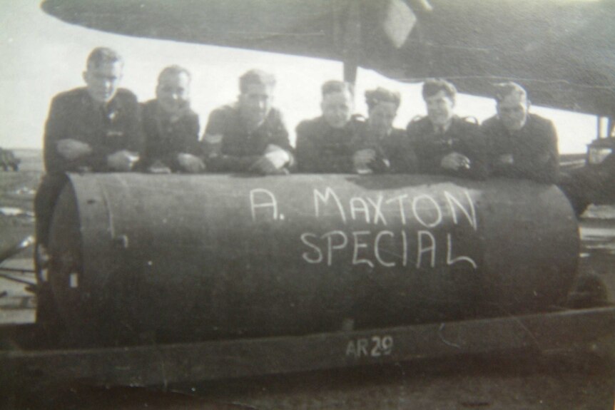 The Maxton brothers and fellow pilots with armaments during WW2
