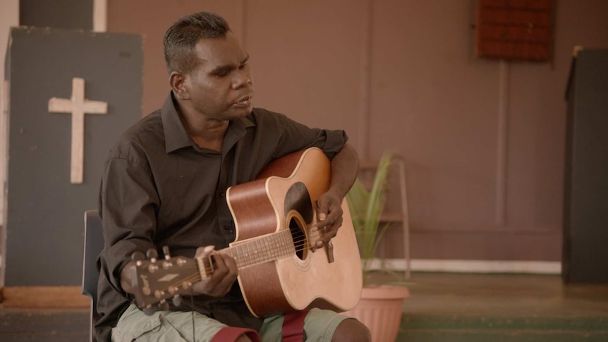 Gurrumul Yunupingu performing.