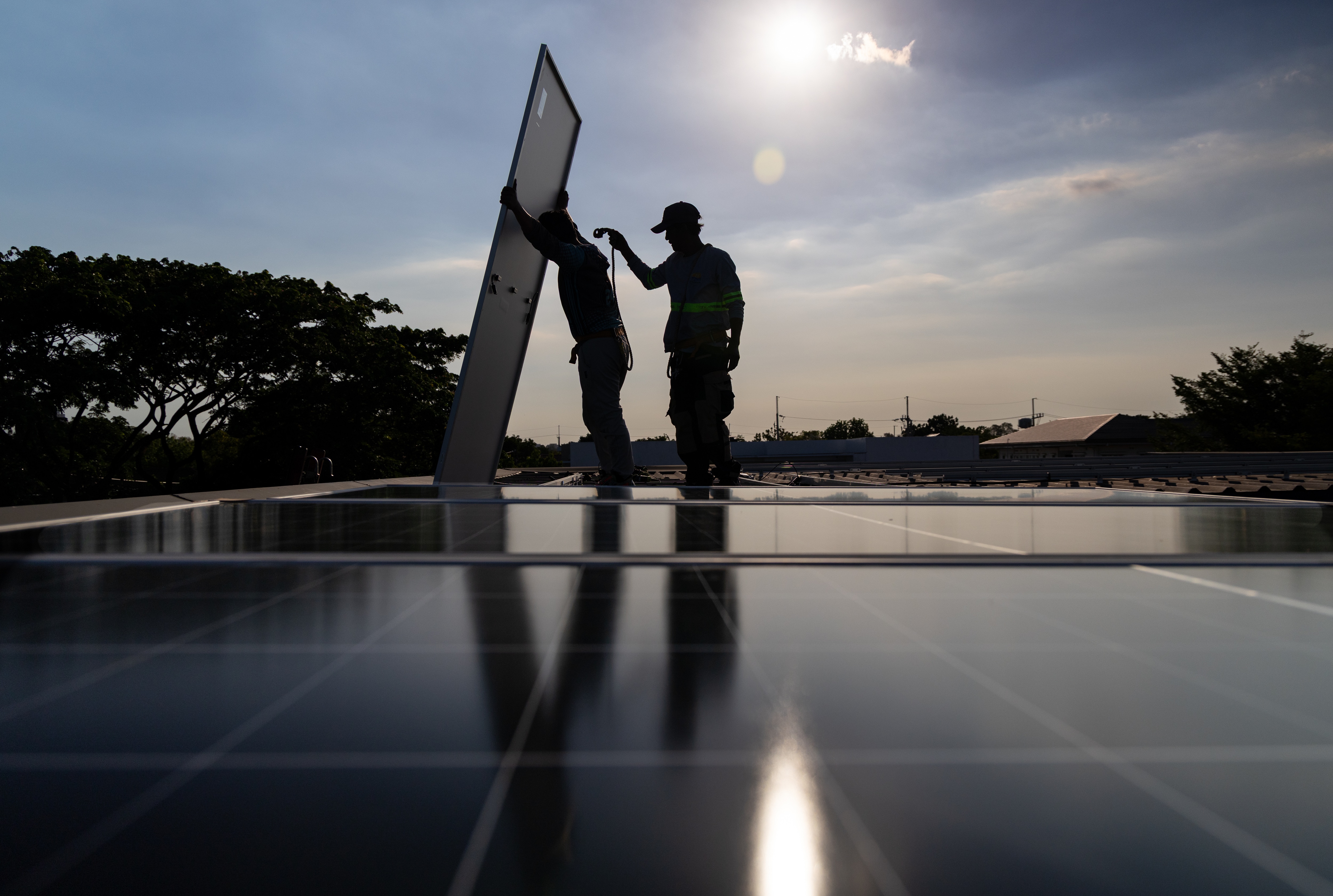 Recycling fee put forward as solution to Australia's growing solar panel waste