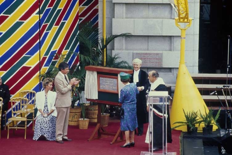 Queen Elizabeth II officially reopening Forrest Place in 1988.