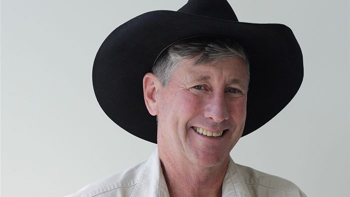 David Elliott: the farmer who discovered a dinosaur episode artwork