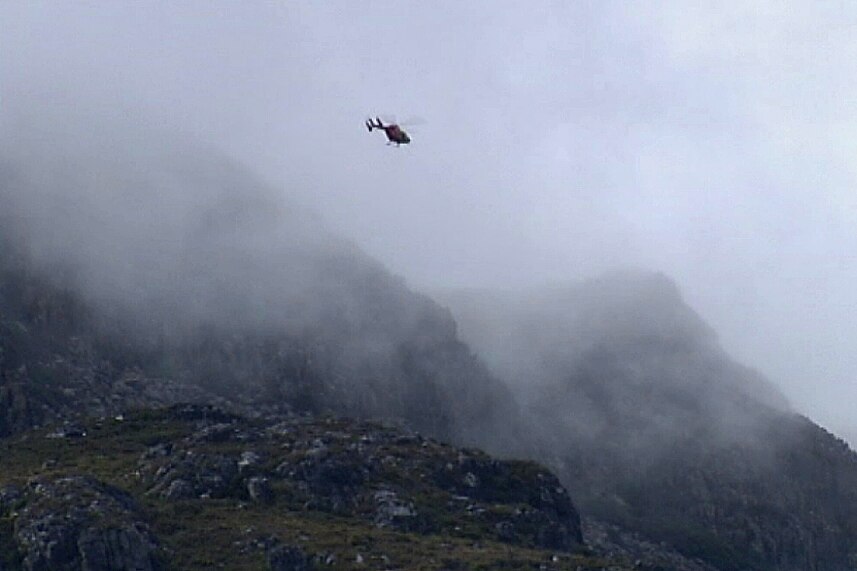 Helicopter searches for missing bushwalker