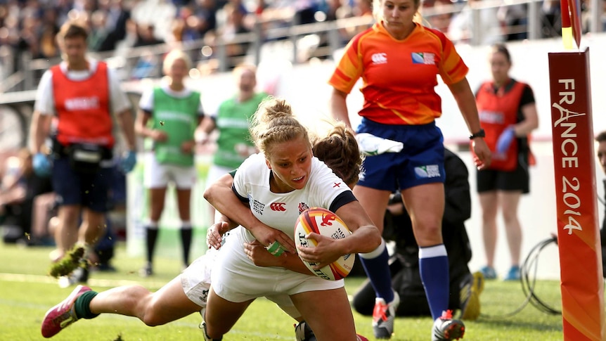 Kay Wilson scores for England at women's Rugby World Cup