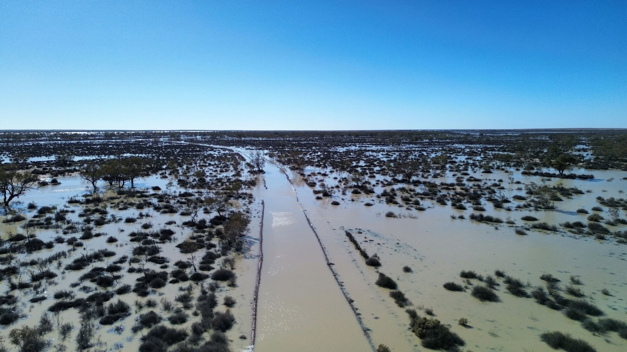 Ongoing Birdsville Track closure hits outback businesses