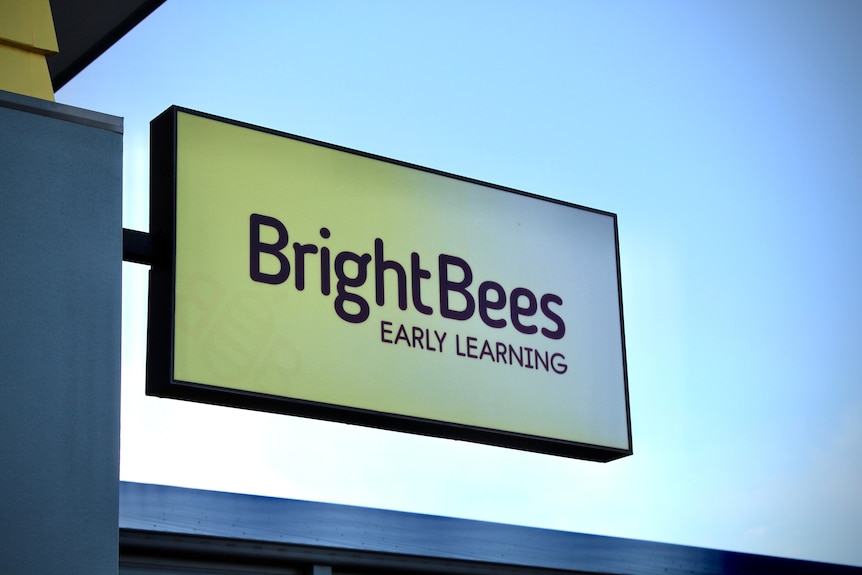 A green sign that reads 'Bright Bees Early Learning'.