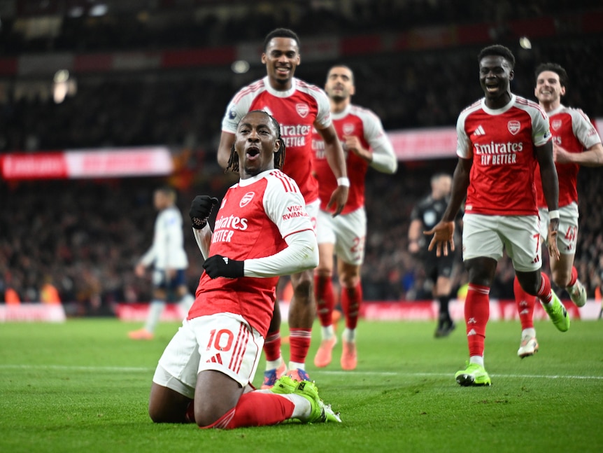 Premier League leaders Arsenal beat Spurs 4-1 in North London derby, moving six points clear - ABC News