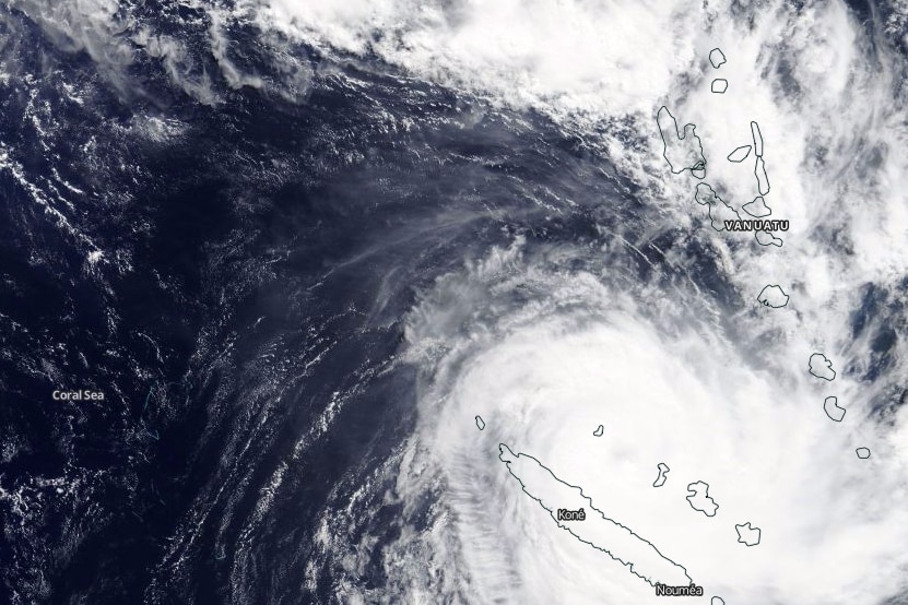 Cyclone Cook New Caledonia sat