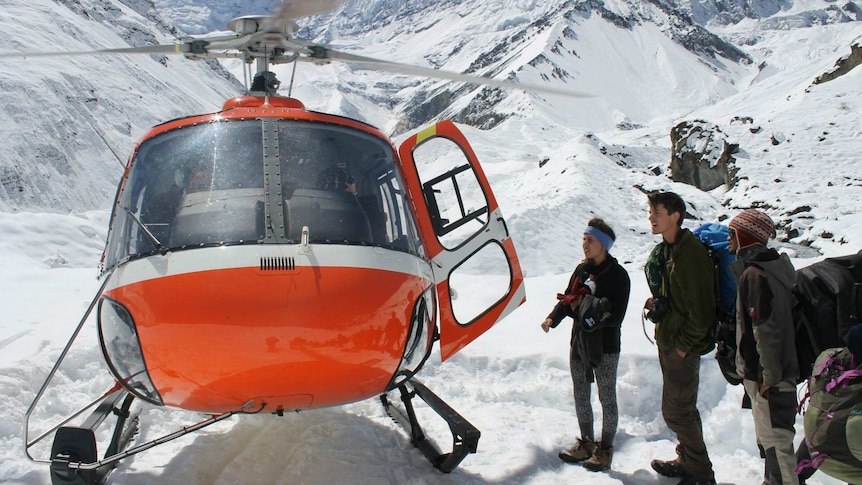 Annapurna Circuit snowstorms