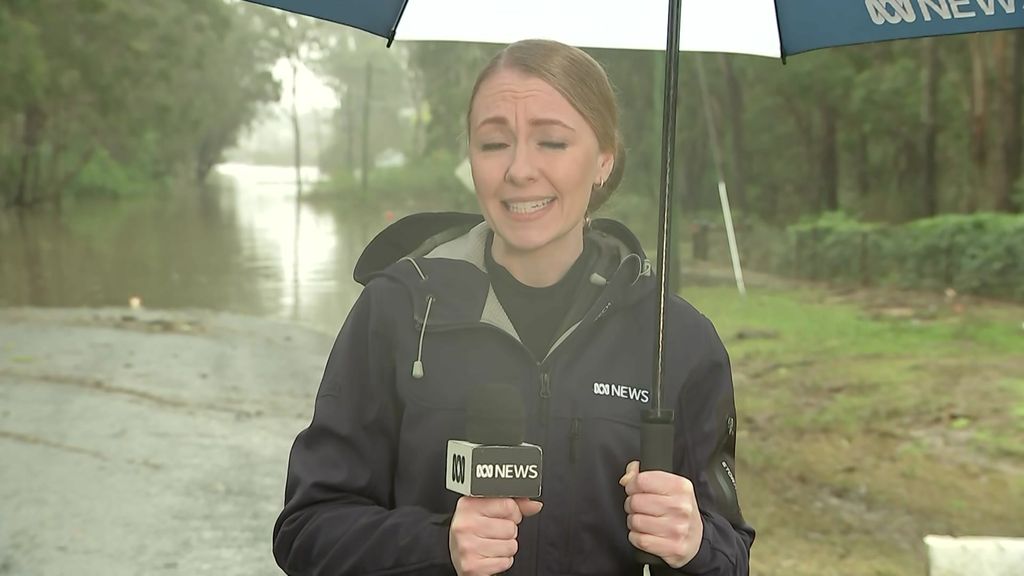 Flood emergency 'far from over' as heavy rain continues in NSW - ABC News