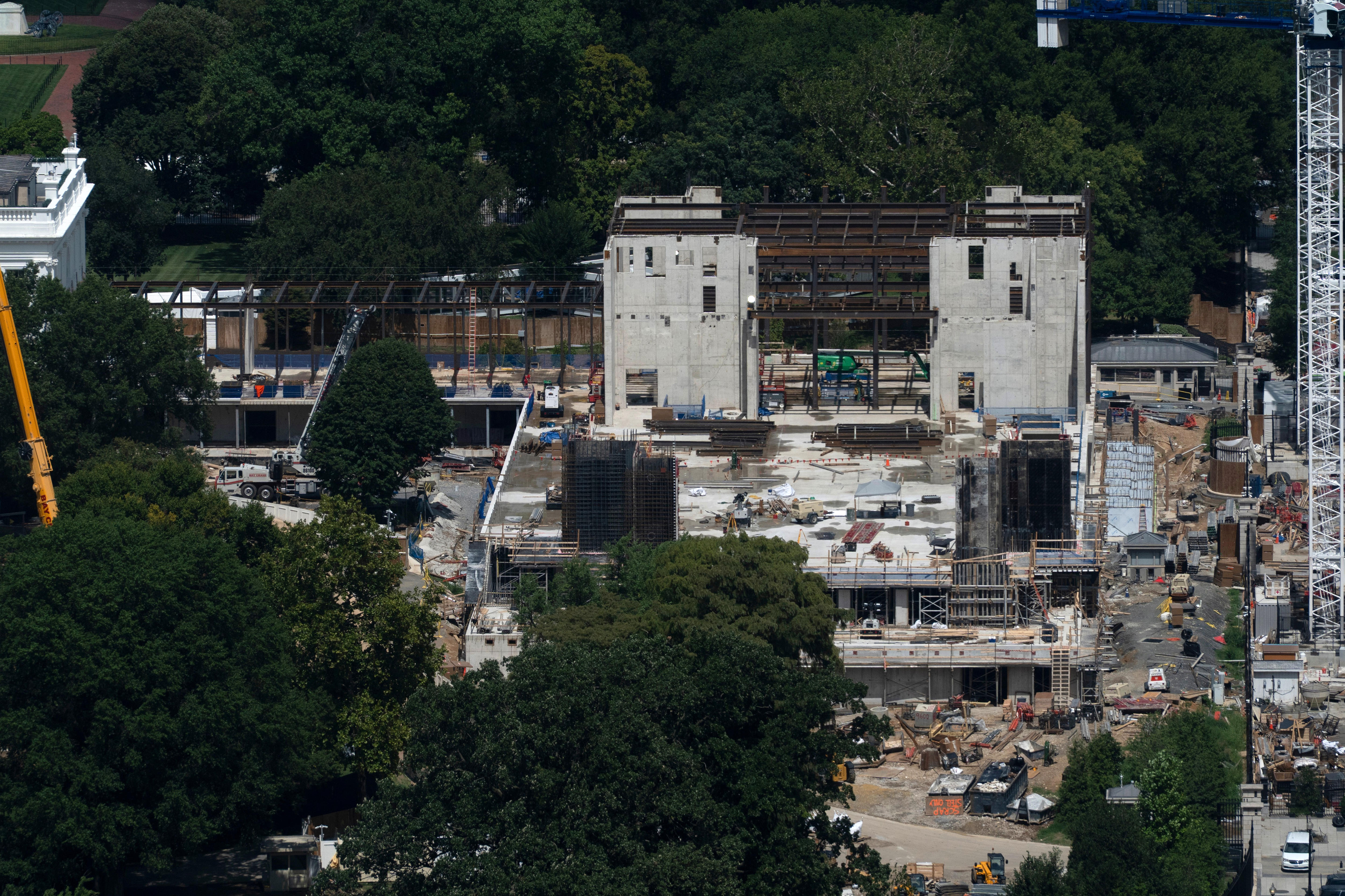 Supreme Court lets construction continue on Trump's $558m ballroom