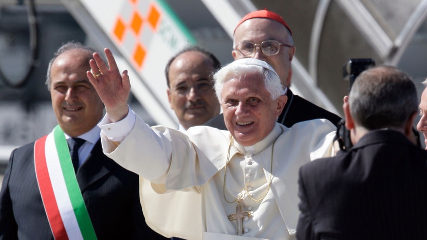 Pope Benedict says he will visit Israel, the Palestinian territories and Jordan in May.