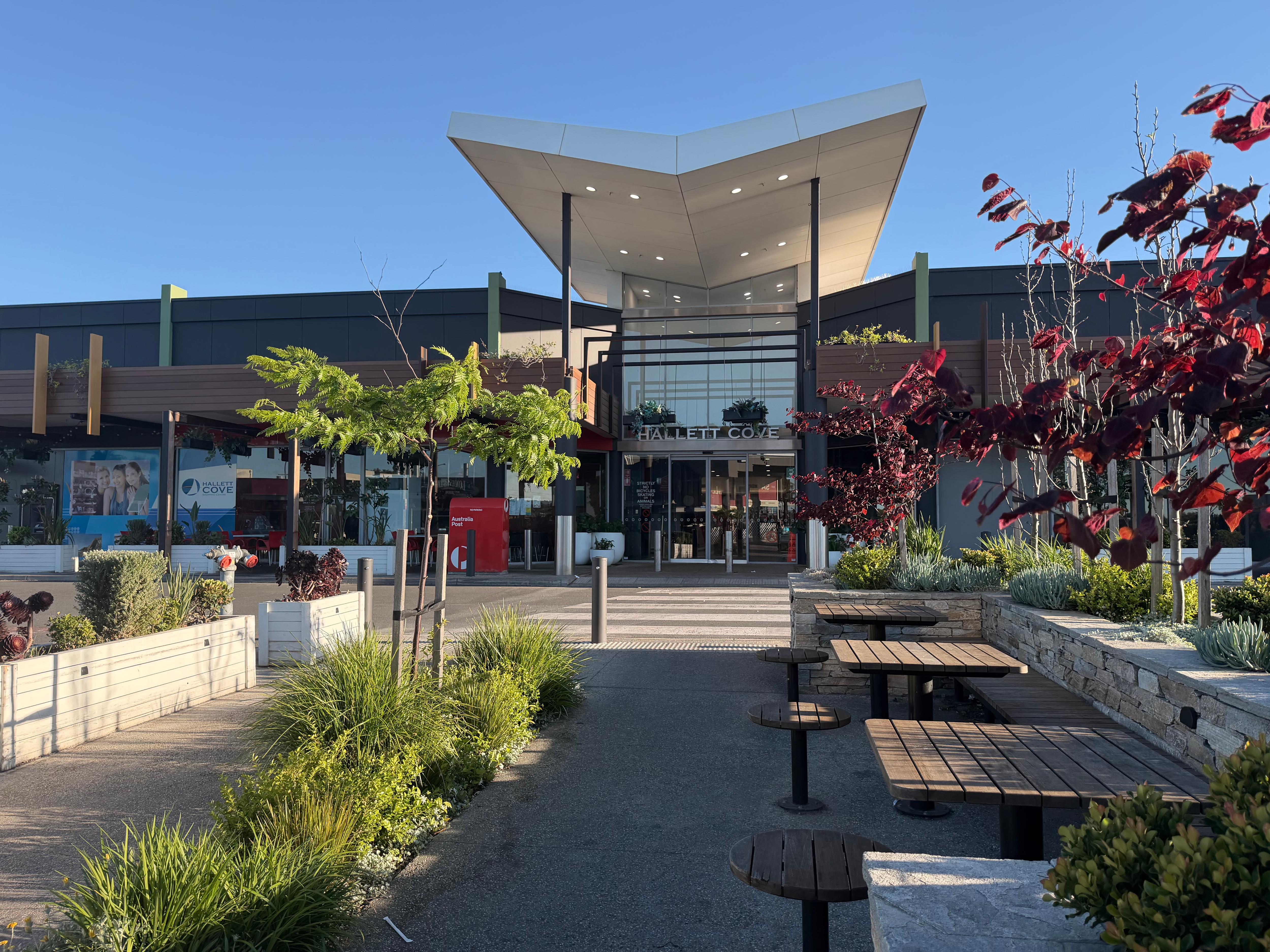Photo of a shopping centre at Hallet Cove