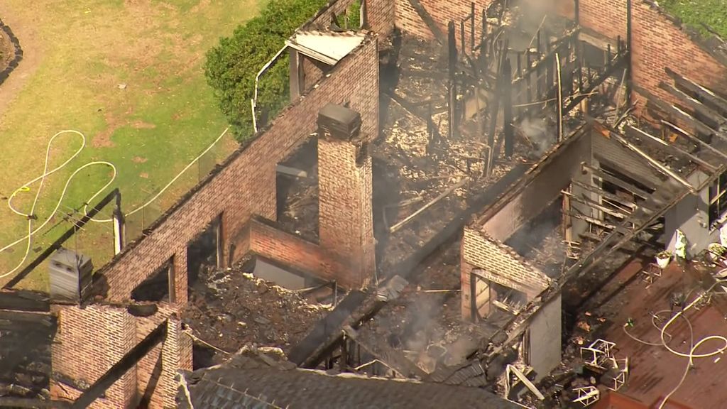 Firefighter Dies While Attending House Blaze In Sydney's North-west ...