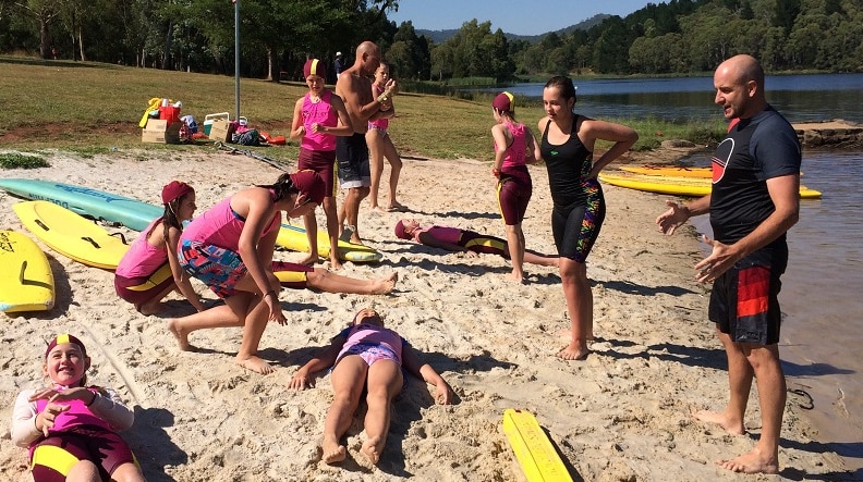 Bush Nippers at Lake Canobolis