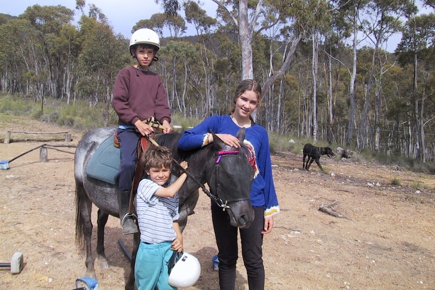 Jenni Hodgman with her brothers during her home schooling days.