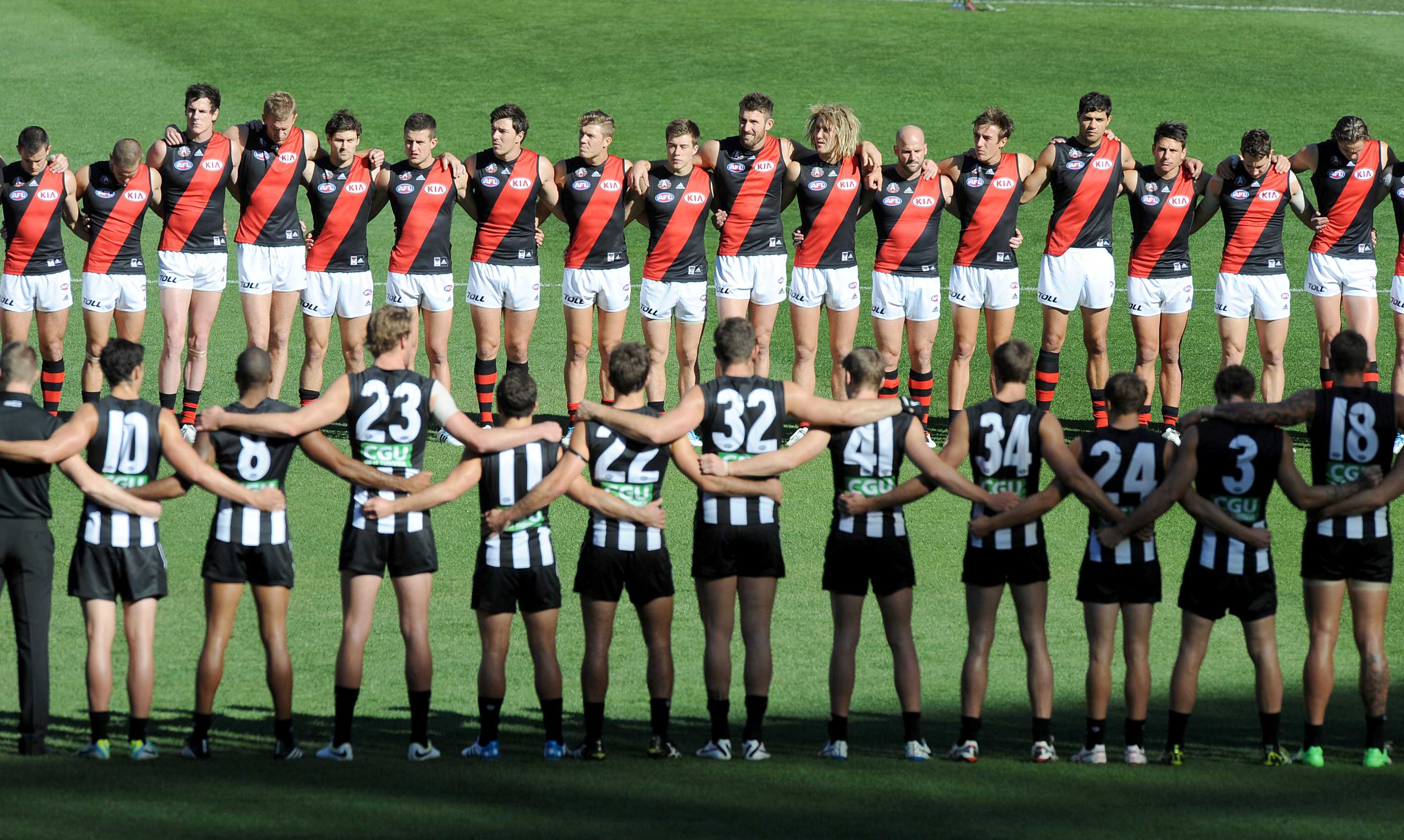 Victoria lifts Anzac Day march capacity cap, decision to come on AFL