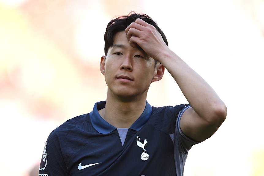 Son Heung-min scratches his head