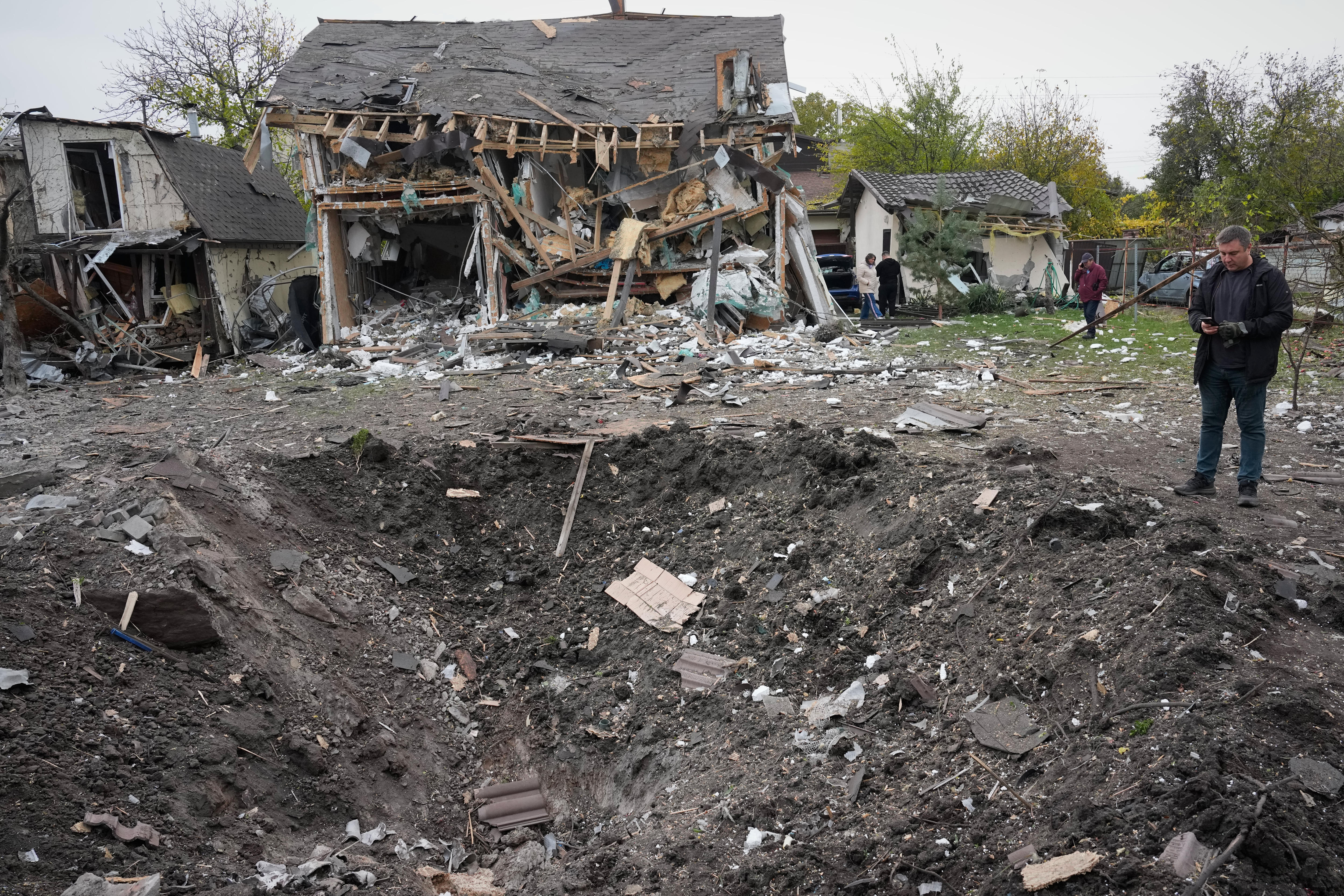 Zelenskyy says fresh Russian strikes show 'no change' in Kremlin position