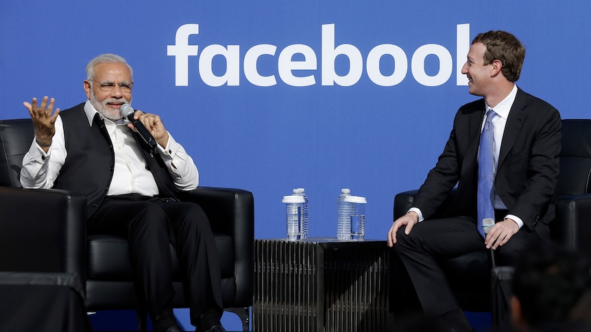 Indian Prime Minister Modi and Mark Zuckerberg share stage in California, 2015.