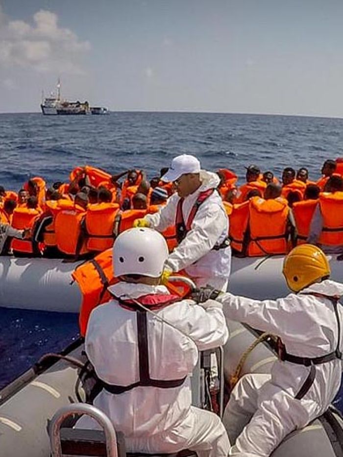 Hundreds Missing After Boat Carrying 700 Migrants Capsizes In ...