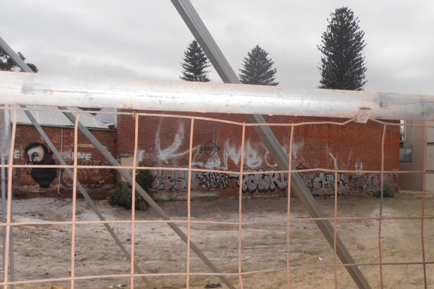 WA Police photograph of the wall taken on 6 May 2014