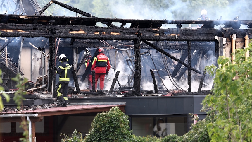 11 morți după ce un incendiu de dimineață a distrus o casă pentru persoane cu dizabilități din Franța