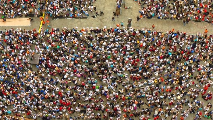 Picture taken from above of a crowd of people 