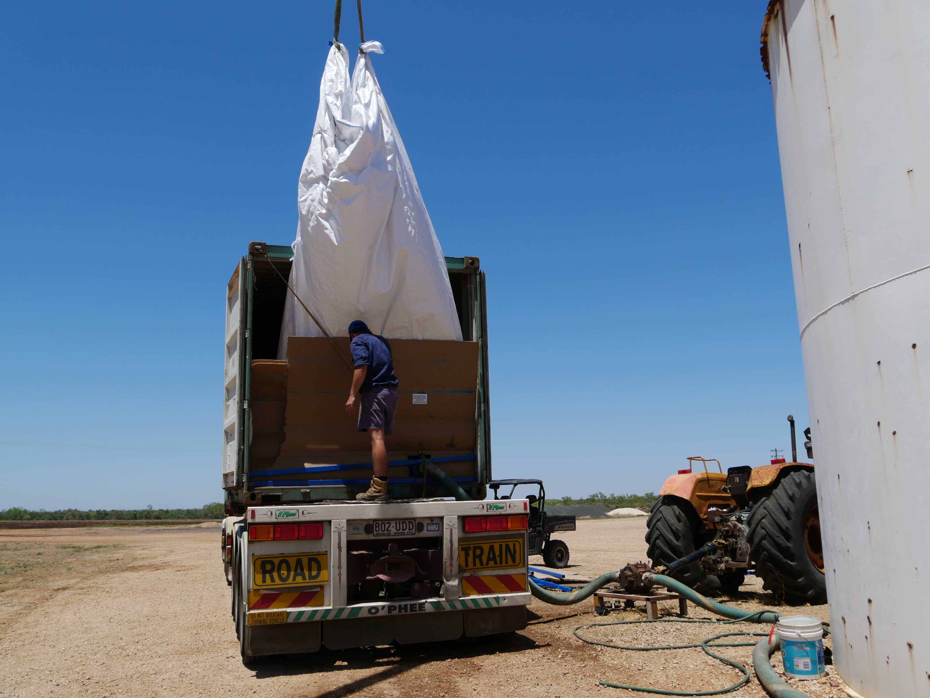 Droughtaffected Australian regions first Vietnamese molasses shipment to sustain