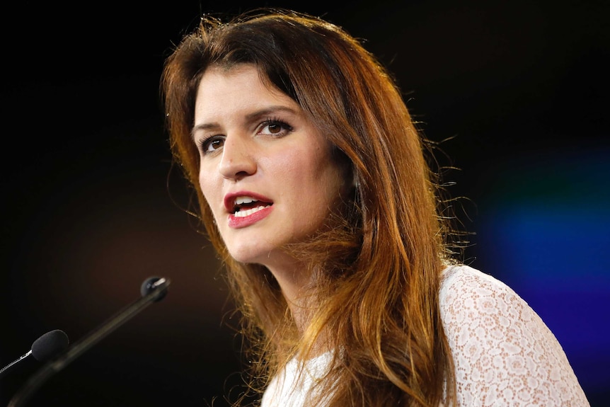 Medium shot of Marlene Schiappa speaking into a microphone.