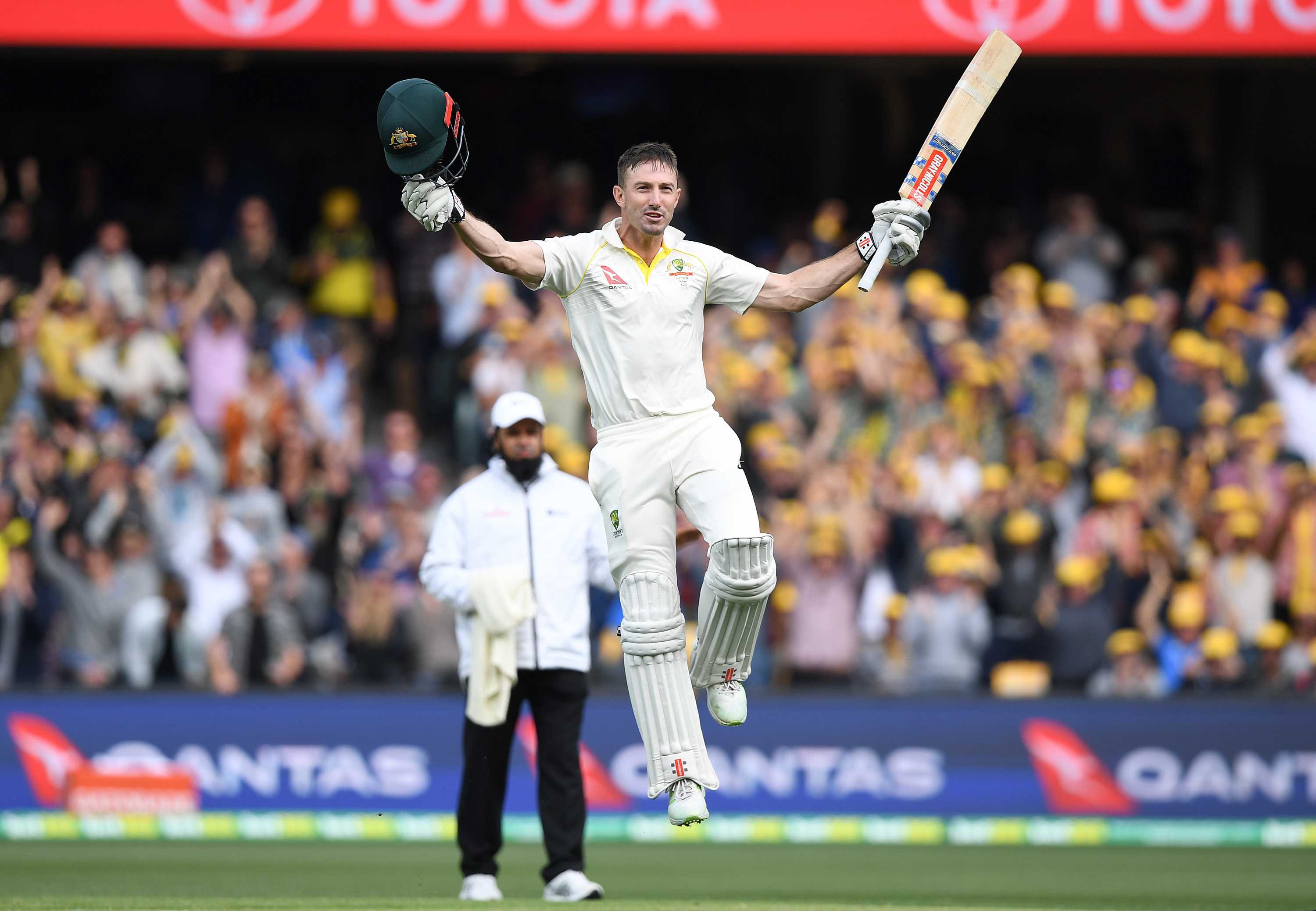 Shaun Marsh levitează după ce a marcat un secol în Adelaide 