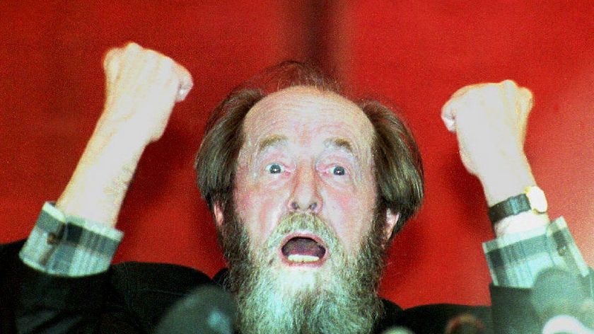 Russians mourn dissident writer Solzhenitsyn - ABC News
