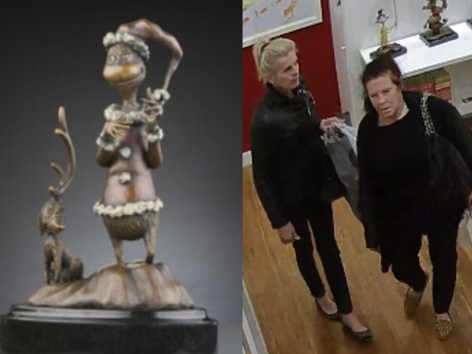 Christmas Grinch stolen from Dr Seuss gallery in Melbourne - ABC News