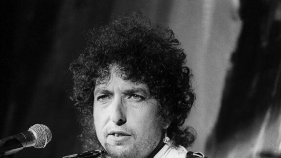 Folksinger Bob Dylan