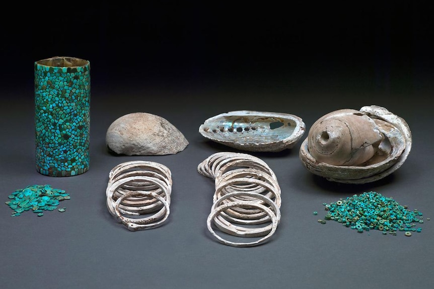 Turqouise and shell artefacts found at Pueblo Bonito