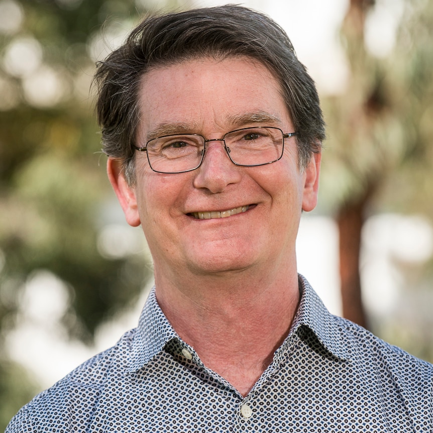 Portrait photo of CSIRO program director Chris Vernon.