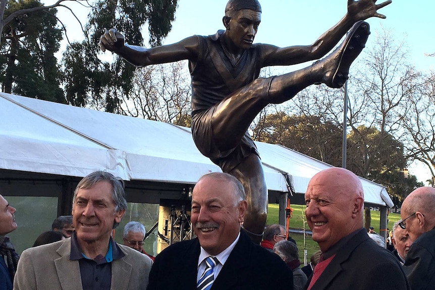 Ken Farmer statue unveiled at Adelaide Oval