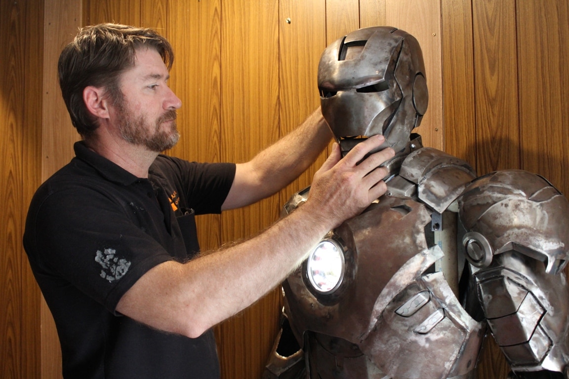 Canberra dad builds Iron Man suit in backyard workshop - ABC News
