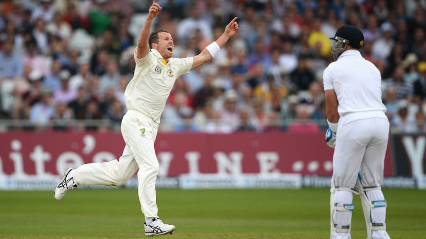 Siddle claims fifth wicket on day one of first Ashes Test