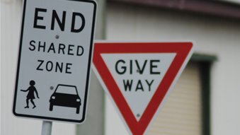 A give way sign.