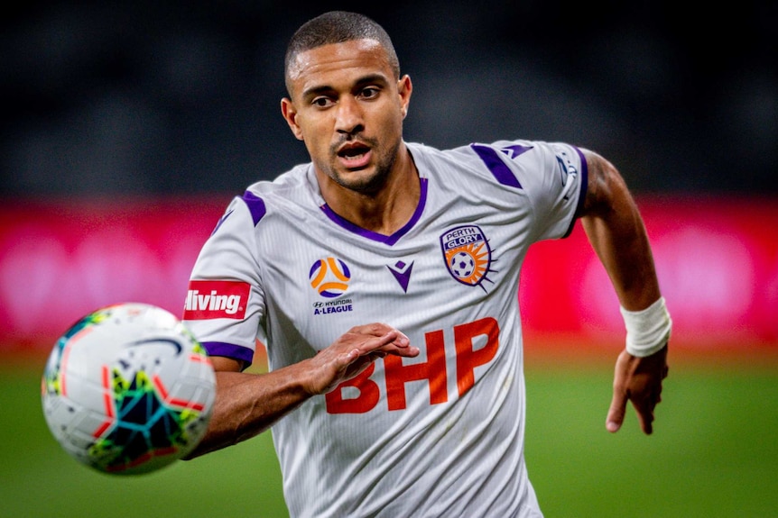 Adelaide United hit top form under Carl Vaert, beat Perth Glory 5-3 in ...