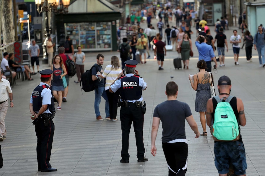 Las Ramblas tourist strip reopens after van attack