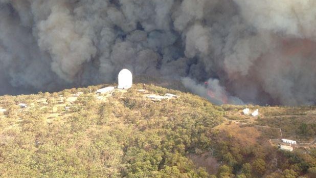 The fire damaged buildings around the Siding Spring Observatory, but the main telescope remained undamaged.