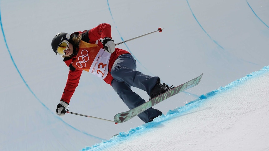 Elizabeth Swaney runs the course during the women's halfpipe qualifying at Phoenix Snow Park at the 2018 Winter Olympics.